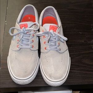 Nike Janoski skating shoes